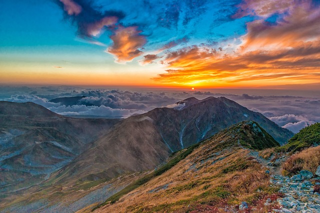 北アルプス立山の夕日