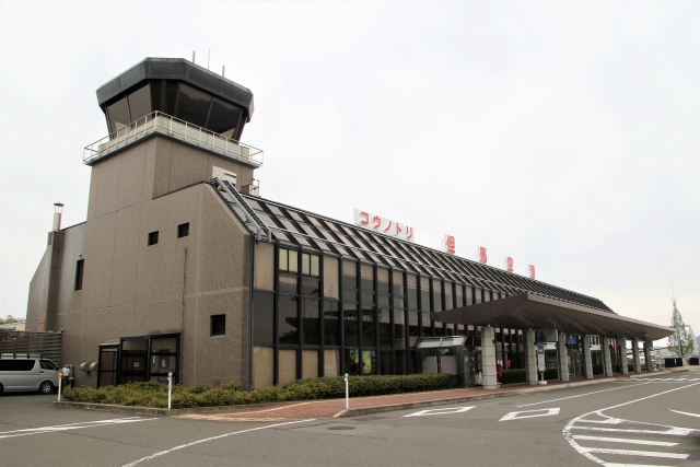 コウノトリ但馬空港