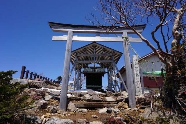男体山山頂日光二荒山神社奥宮