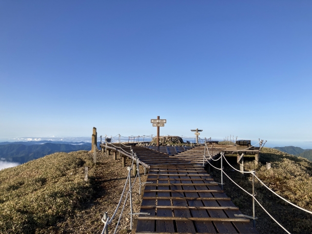 剣山山頂