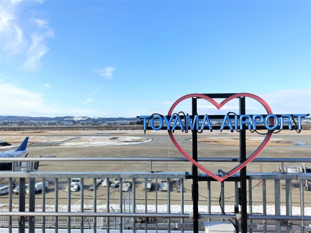 富山空港展望台からの景色