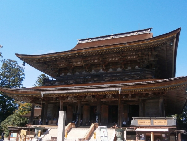 吉野山金峯山寺蔵王堂