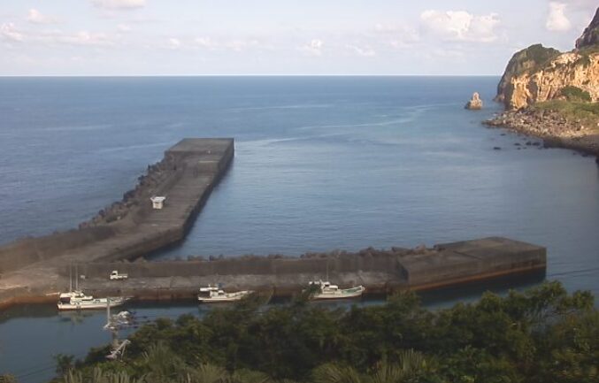 悪石島やすら浜港