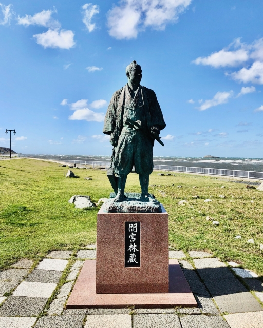 宗谷岬の間宮林蔵像