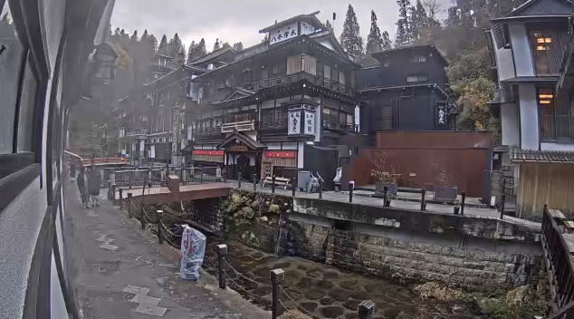 銀山温泉