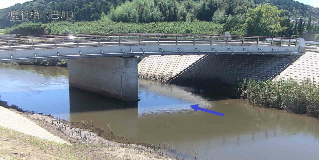 巴川鹿行橋