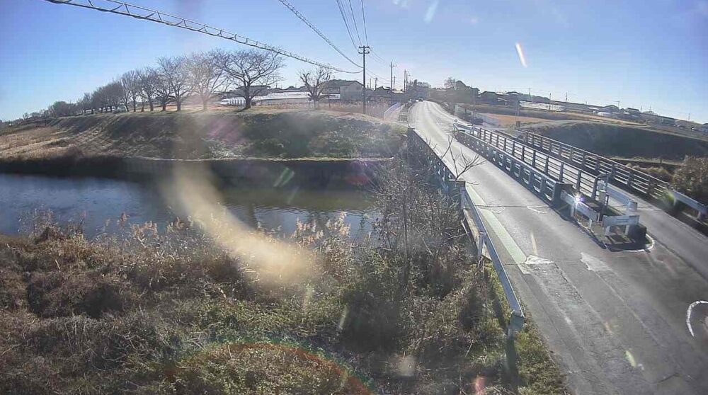 群馬の水郷公園付近谷田川蛭田橋