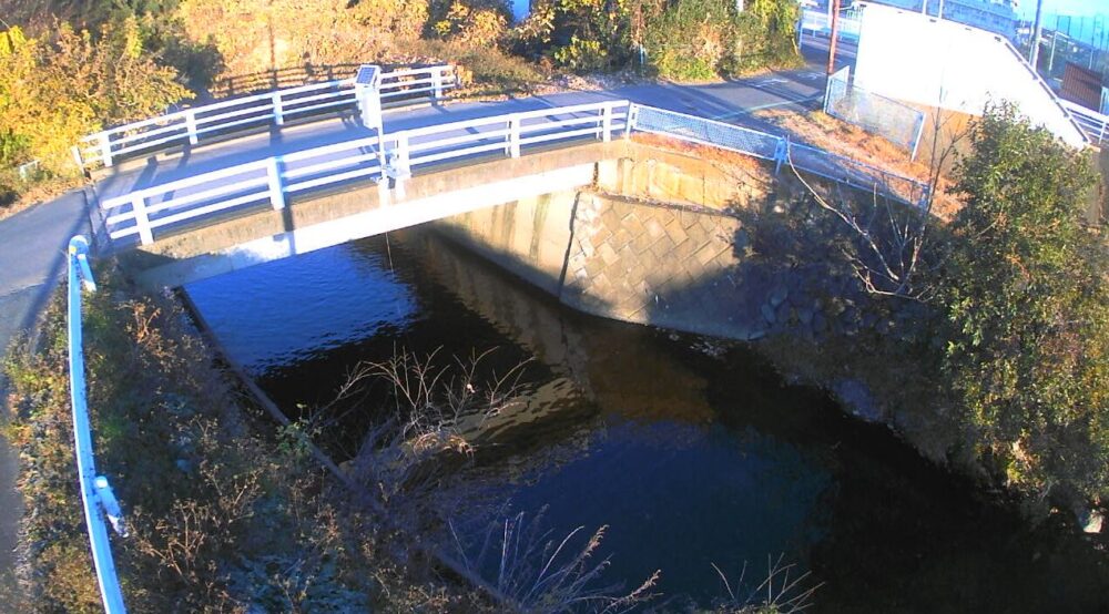 八幡川3.7K蟹沢橋