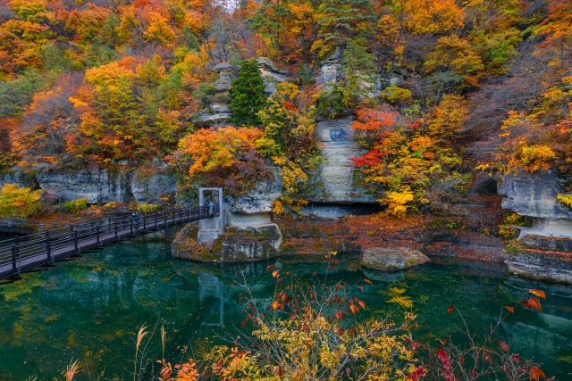 塔のへつりの紅葉