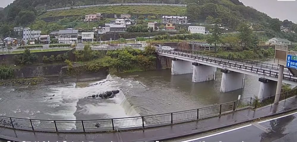 鮎沢川富士見橋