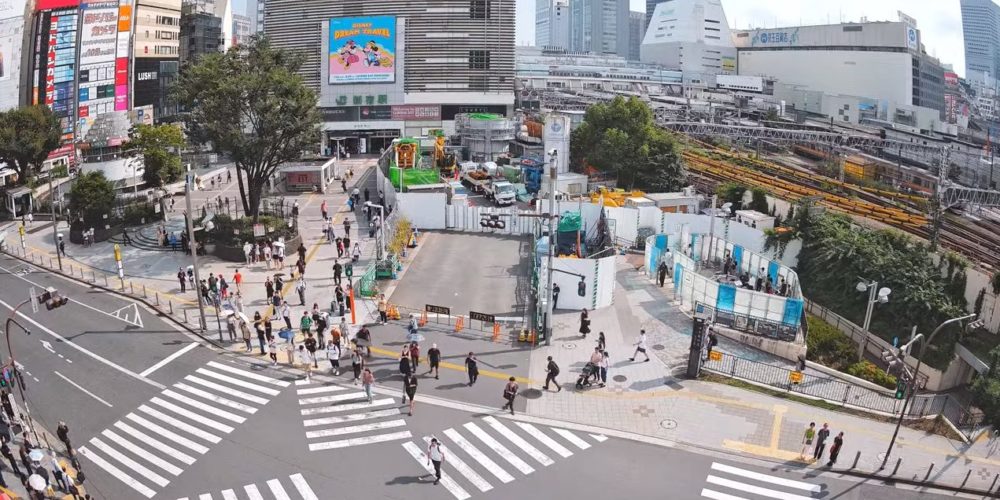 クロス新宿ビジョン