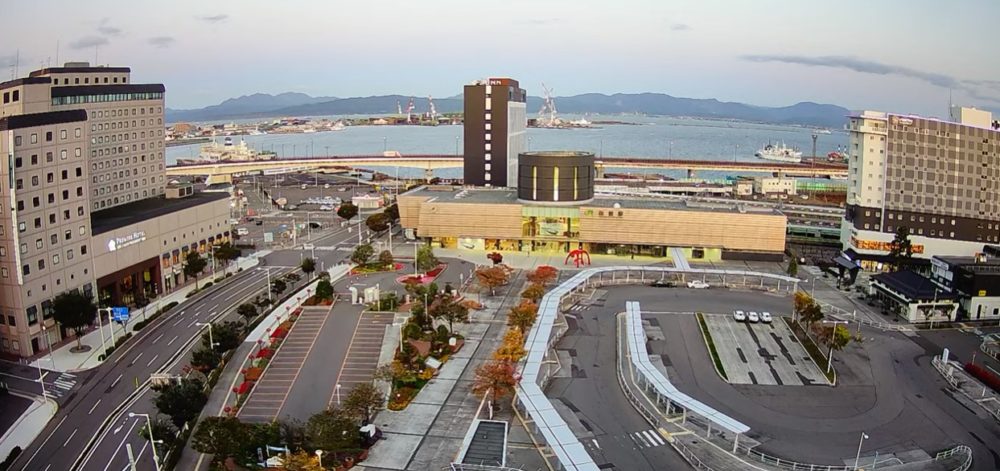 函館駅前・函館湾