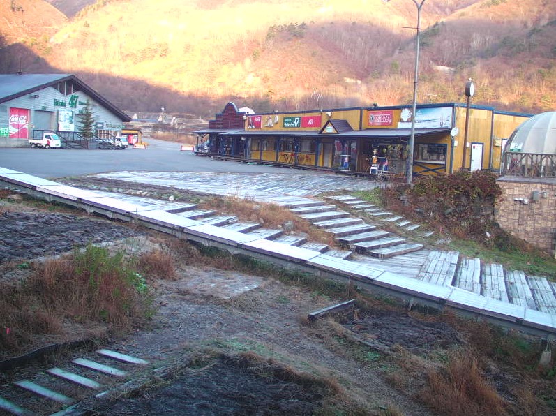 Hakuba47