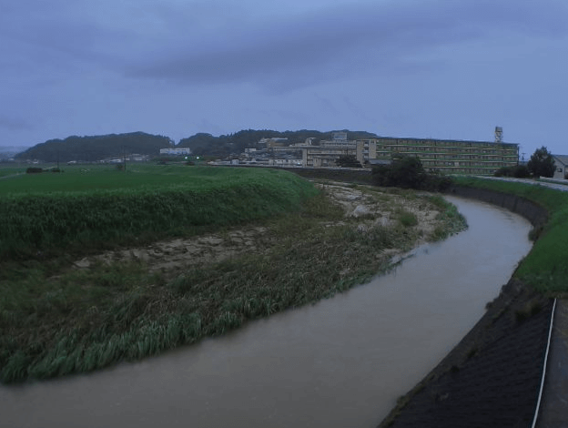 繫根木川富尾