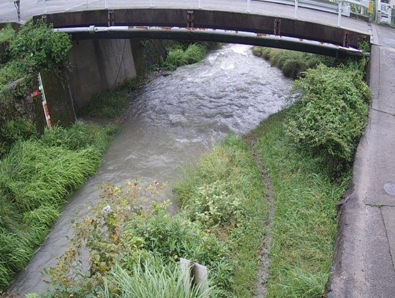 初谷川初谷橋