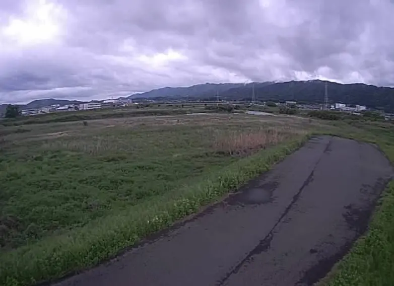 服部川三田