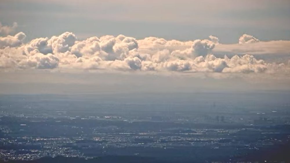 日の出山