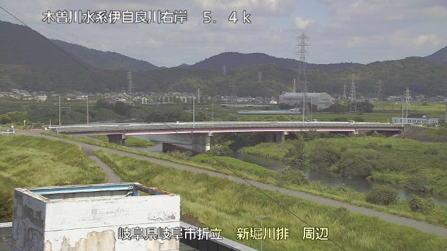 伊自良川右岸5.4K新堀川排水機場周辺