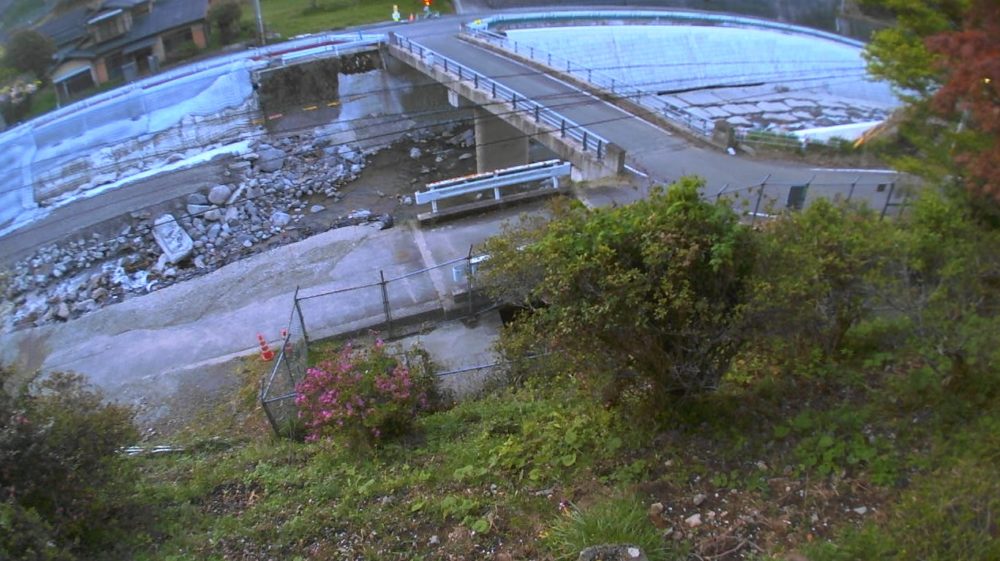 花合野川ひらばる橋