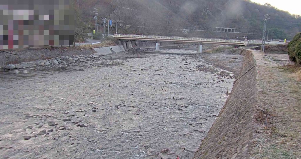 鹿曲川前田橋