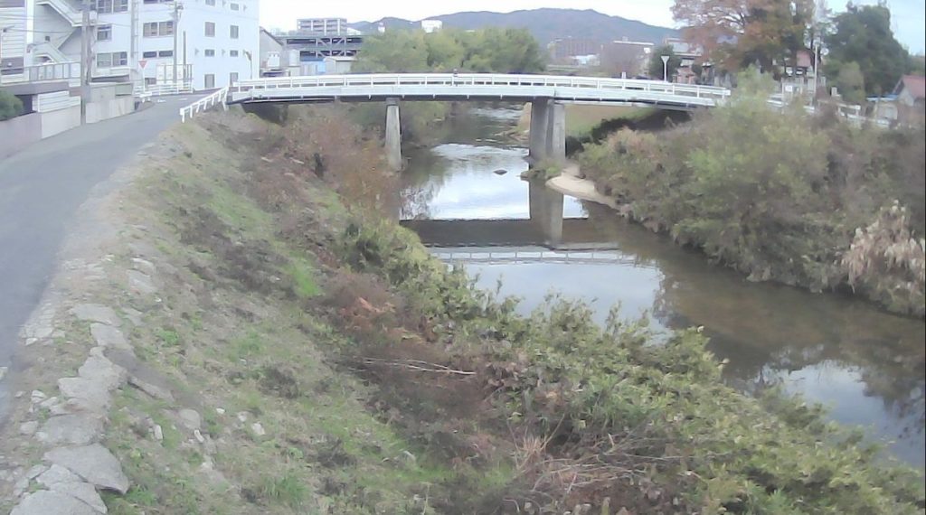 黒瀬川勝谷橋