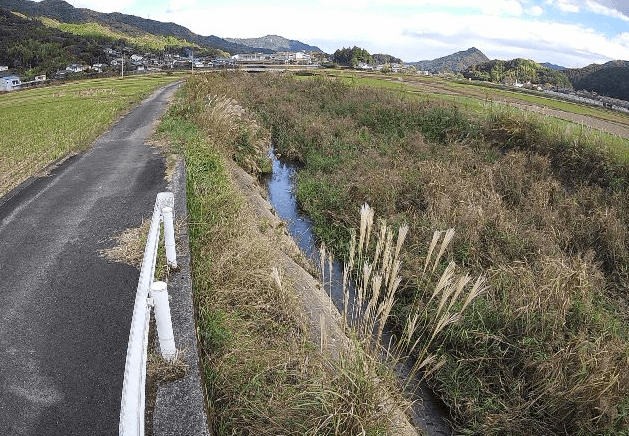 日下川駅前橋