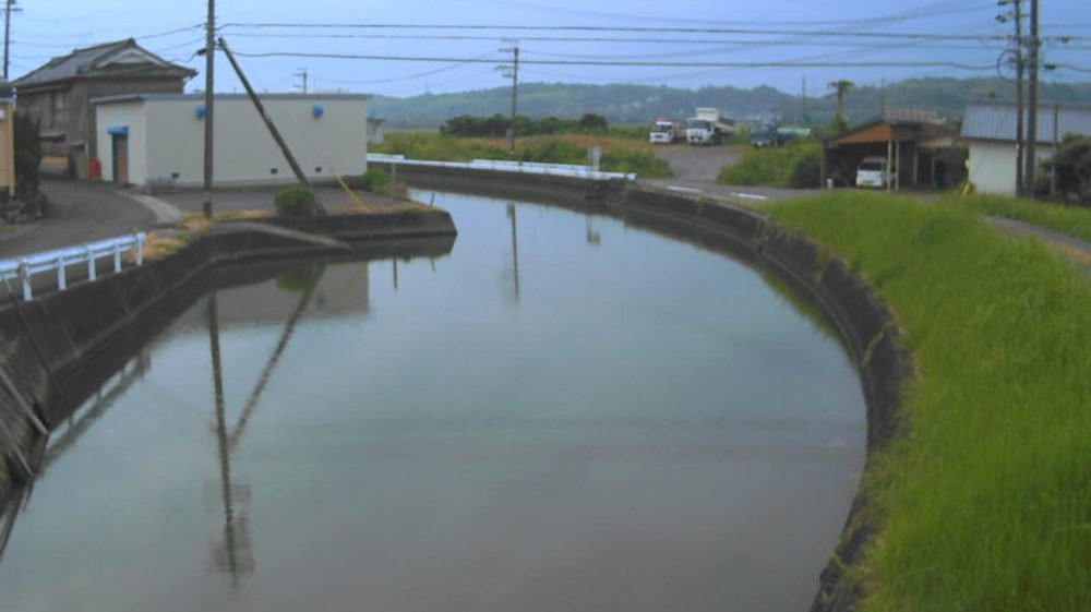 前川稲葉橋下流側