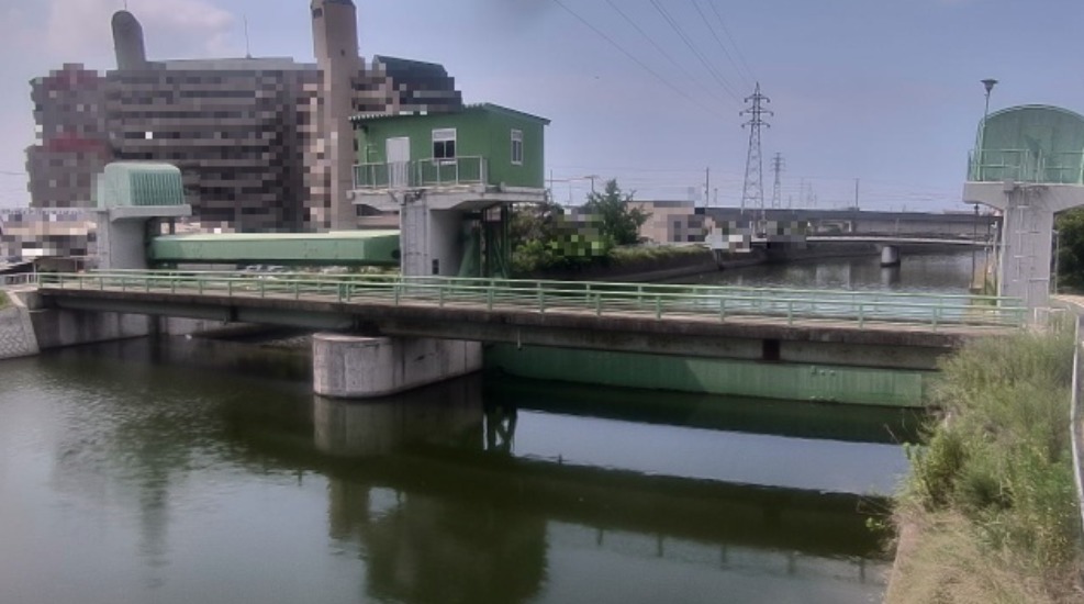 水尾川潮止水門上流