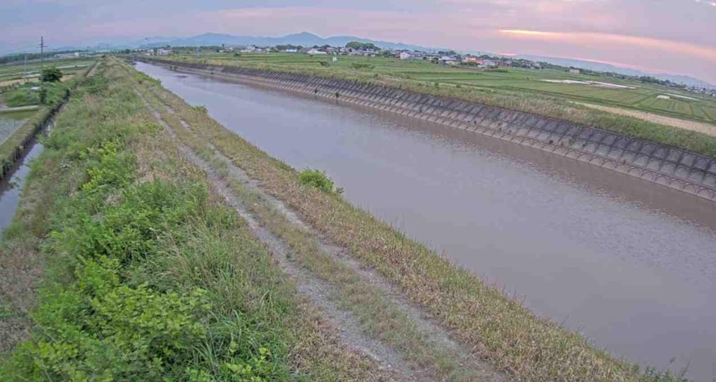 大堀川新橋上流側