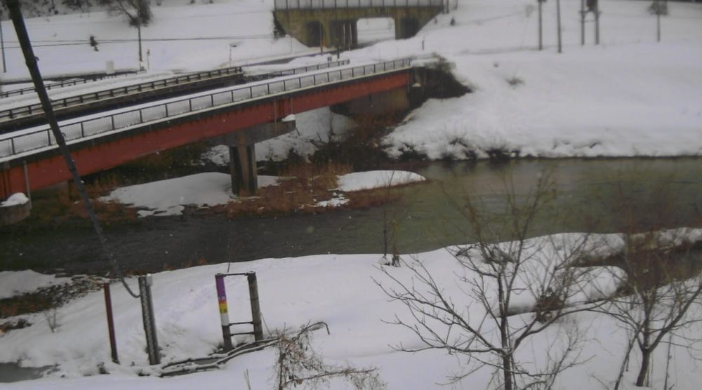 置賜白川中郷橋付近ライブカメラ(山形県飯豊町小白川) ライブカメラJAPAN FUJIYAMA