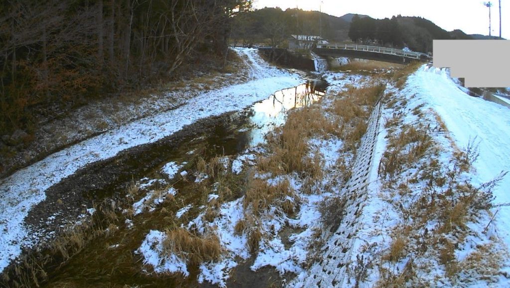 折立川並石橋