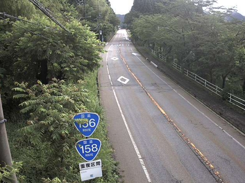 国道156号高鷲町大鷲荘川方面