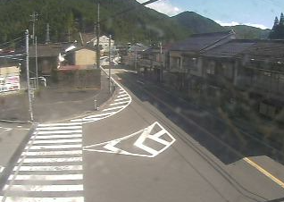 国道373号智頭町郷原