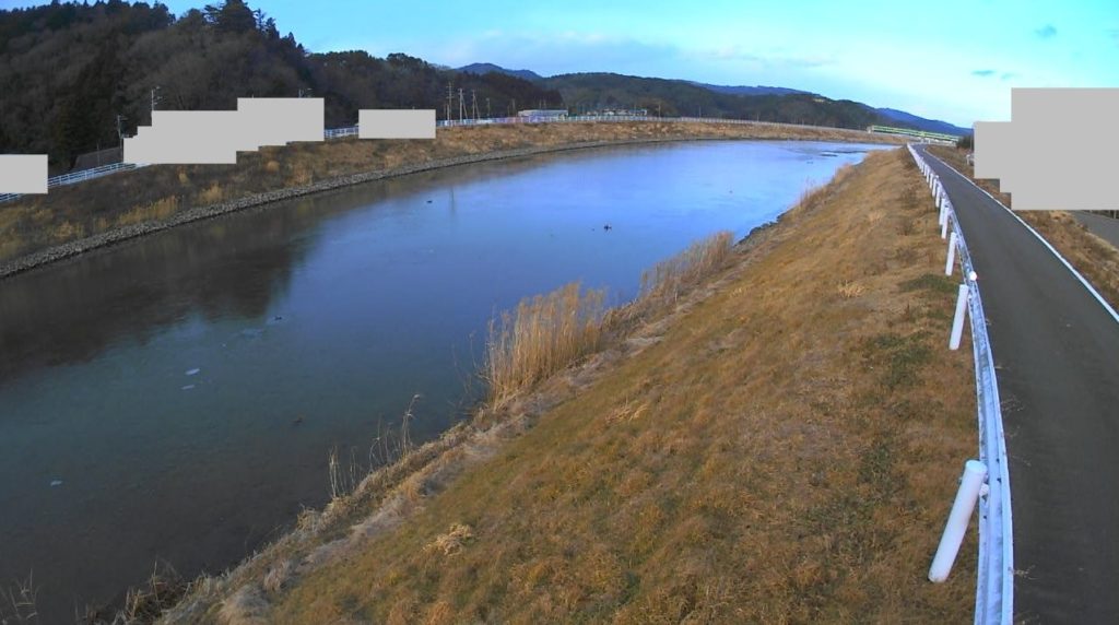 皿貝川石巻市北上町