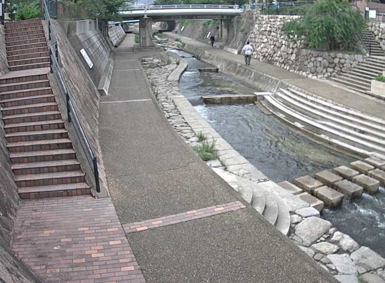 都賀川阪神本線大石駅