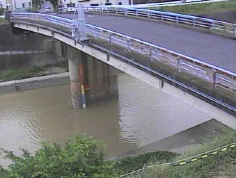 牛滝川高板橋