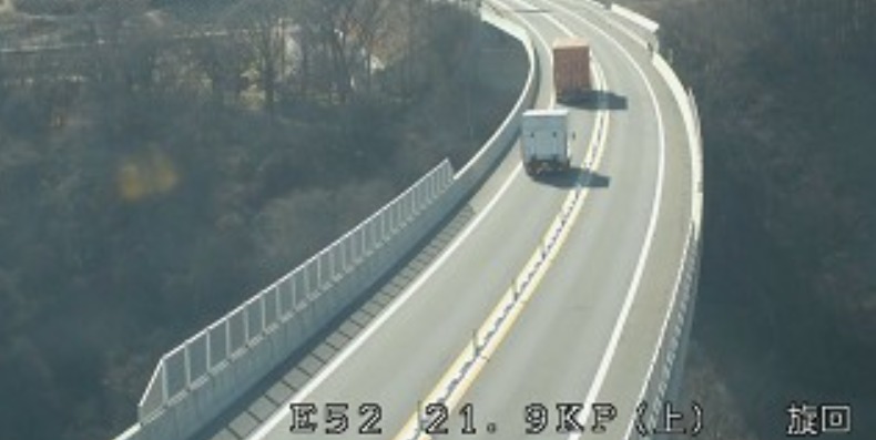 中部横断自動車道八千穂高原