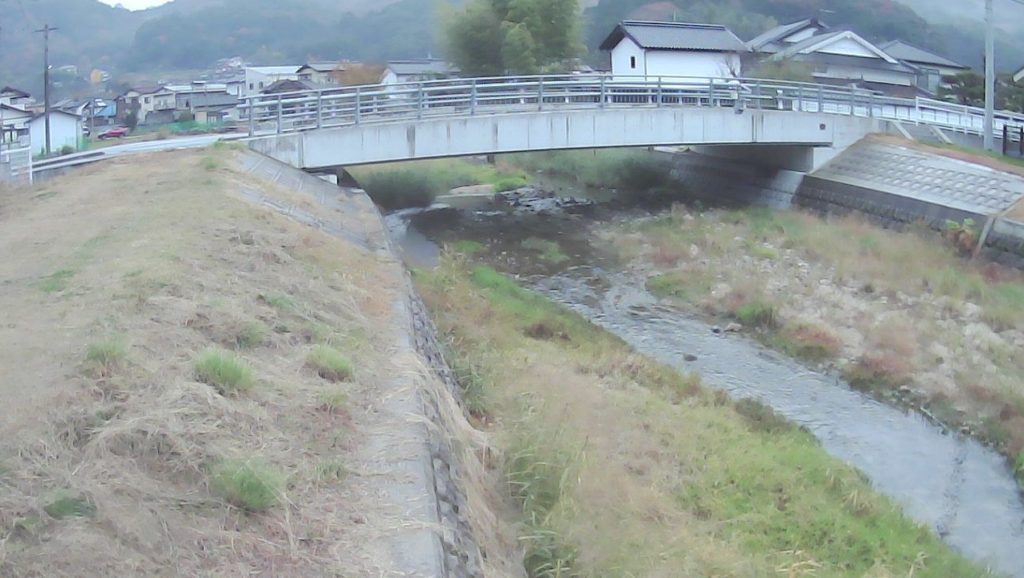 湯坂川中須賀橋